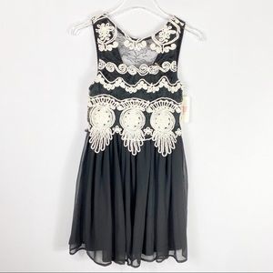 L’atiste by Amy Black Lace Detail Dress NWT S